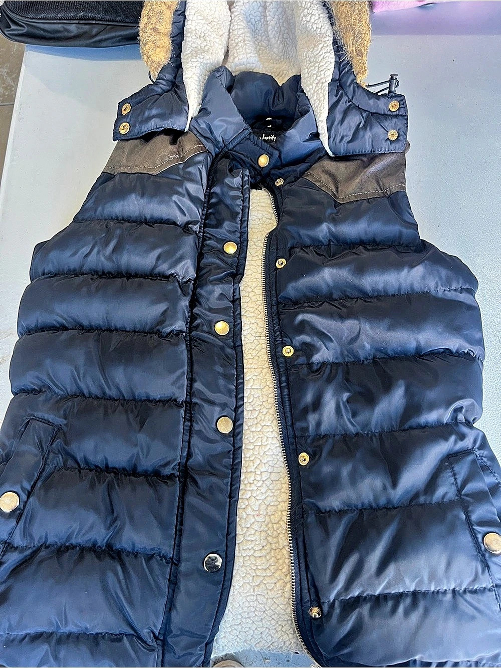 Justify Hooded Puffer Vest in Blue Size Small Like New